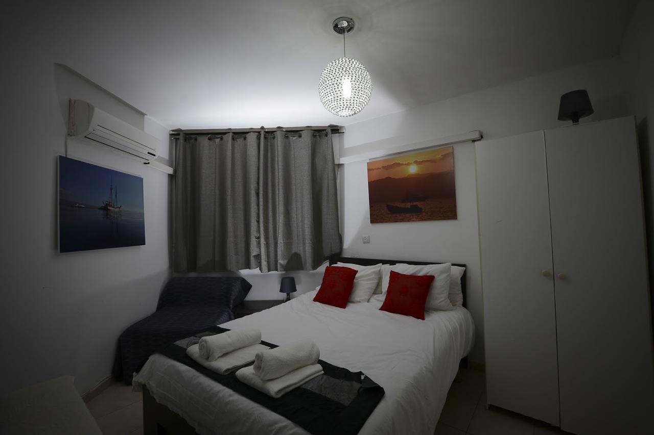 Avi'S Suites Eilat Buitenkant foto