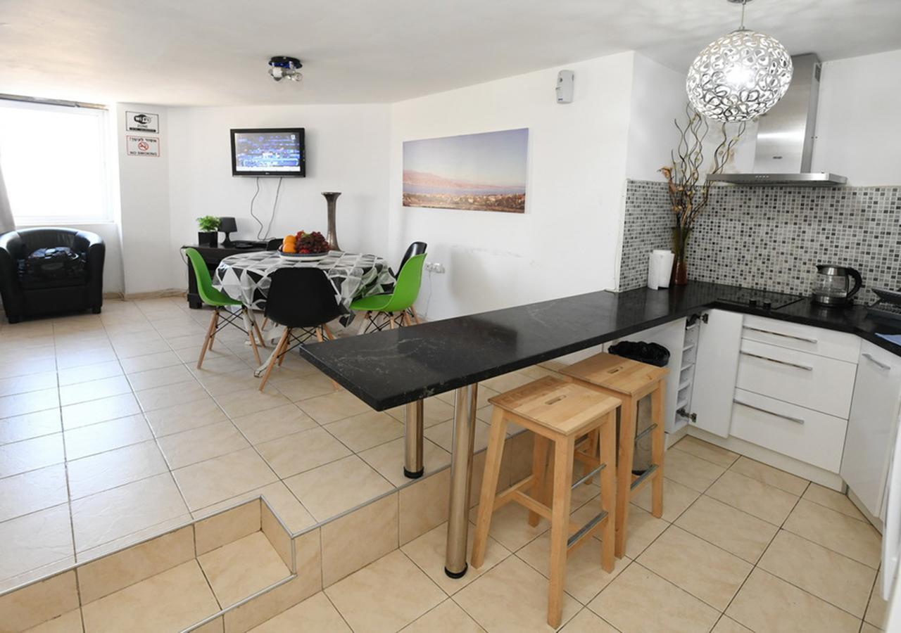 Avi'S Suites Eilat Buitenkant foto